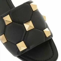 Valentino Garavani Roman Stud Slide Mule Leather Black Claquette -Pas Cher Fashionette Magasin A0167066 ValentinoGaravani Position 1 7