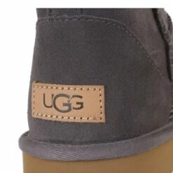 Ugg W Classic Mini Ii Shade Bottes D'hiver 8 Ugg W Classic Mini Ii Shade Bottes D'hiver -Pas Cher Fashionette Magasin A0167153 UGG position 3