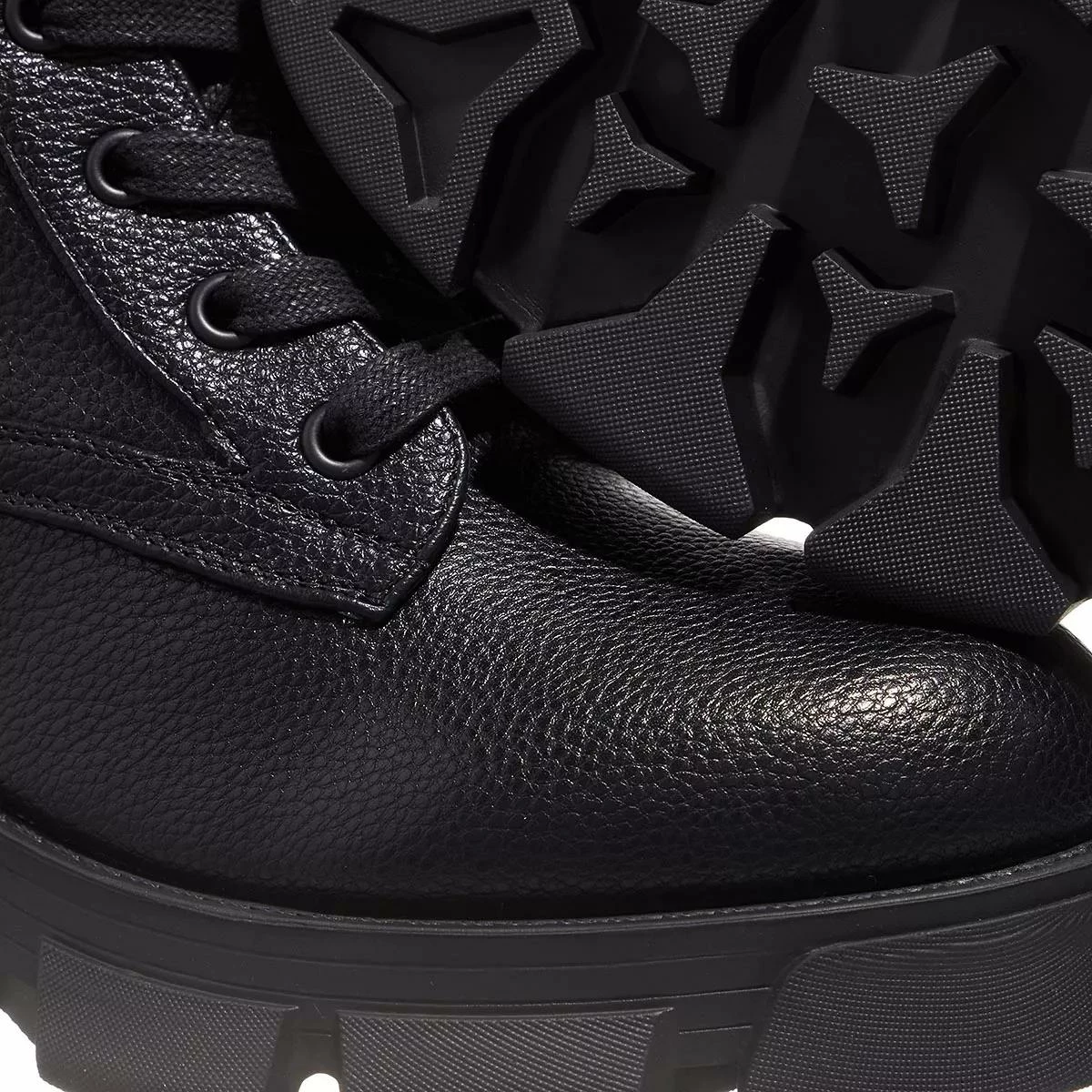 Guess Madox Black Bottes à Lacets 7 Guess Madox Black Bottes à Lacets – Image 5