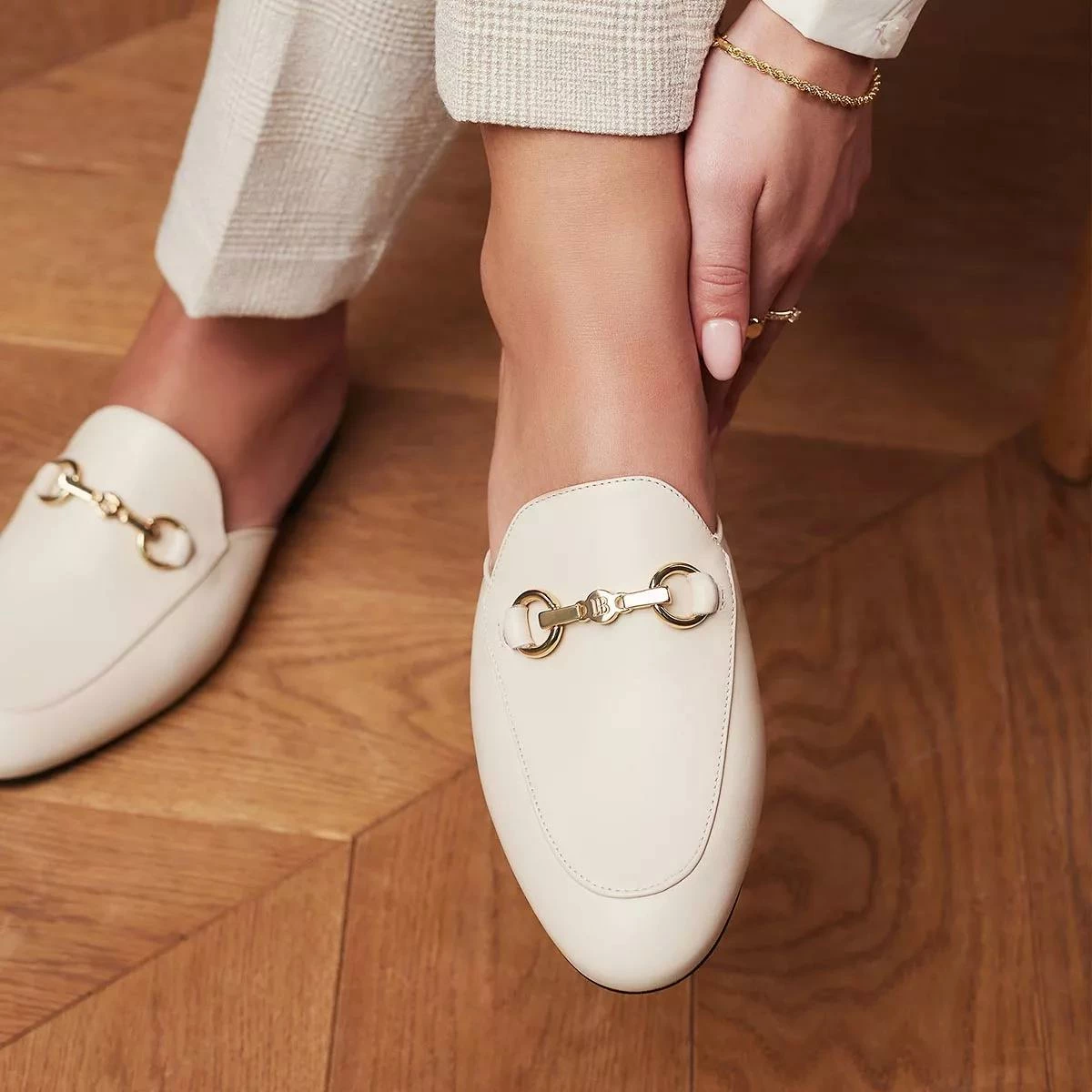 Isabel Bernard Vendôme Fleur Calfskin Leather Slipper Loafers Beige Mule 4 Isabel Bernard Vendôme Fleur Calfskin Leather Slipper Loafers Beige Mule – Image 2