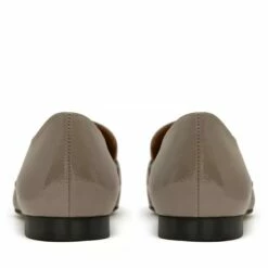 Isabel Bernard Vendôme Margaux Calfskin Patent Leather Loafers Taupe Mocassin -Pas Cher Fashionette Magasin A0218736 PACKSHOT BACK