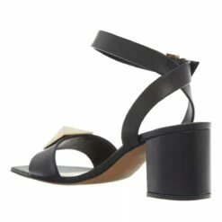 Valentino Garavani One Stud 60 Leather Sandals Black Sandale à Lanières 7 Valentino Garavani One Stud 60 Leather Sandals Black Sandale à Lanières -Pas Cher Fashionette Magasin A0218889 1