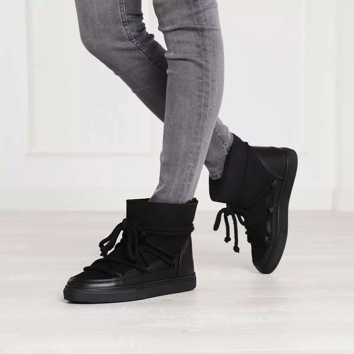 Inuikii Classic Black Bottes D'hiver 4 Inuikii Classic Black Bottes D'hiver – Image 2