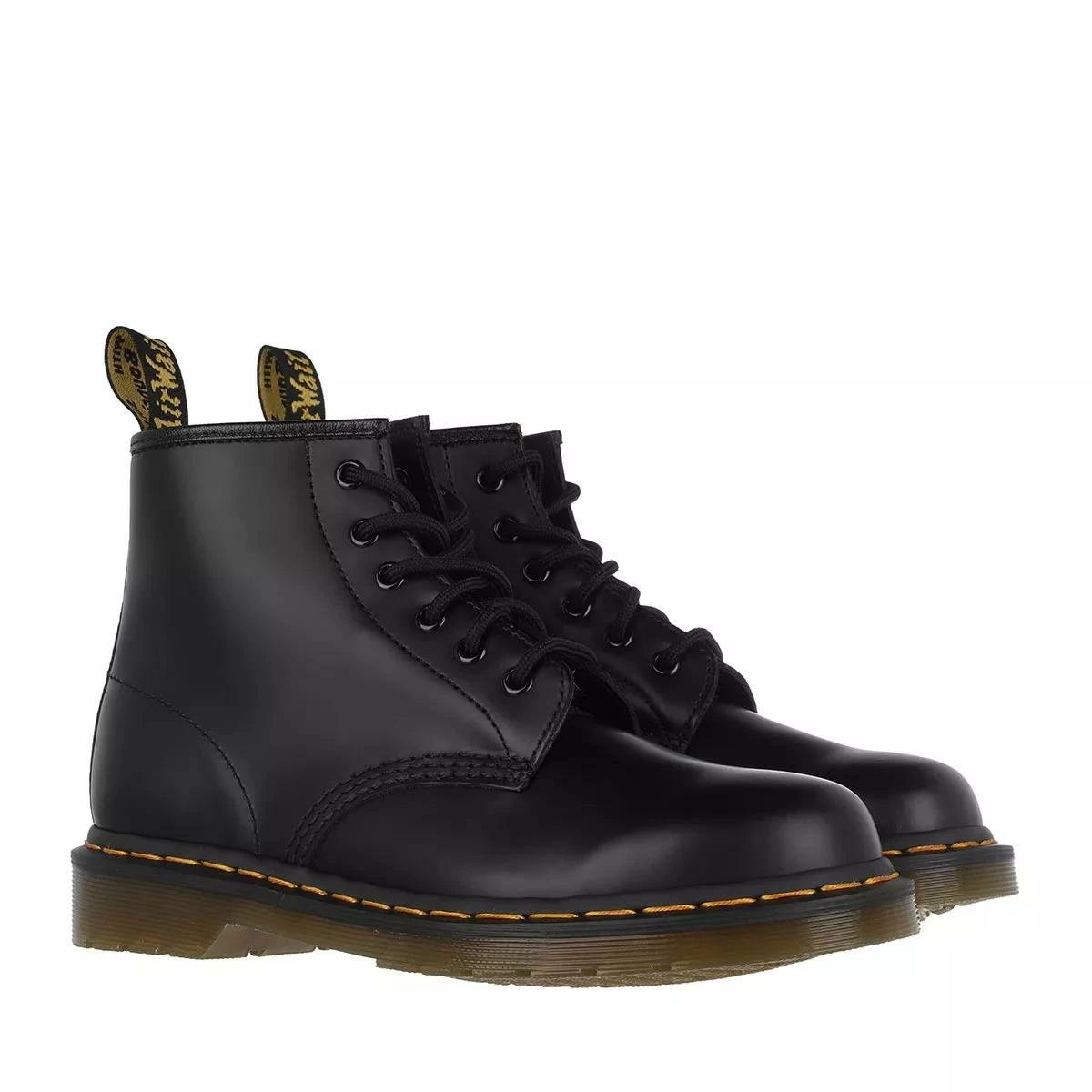 Dr. Martens 6 Eye Boot Black Smooth Bottes à Lacets 3 Dr. Martens 6 Eye Boot Black Smooth Bottes à Lacets